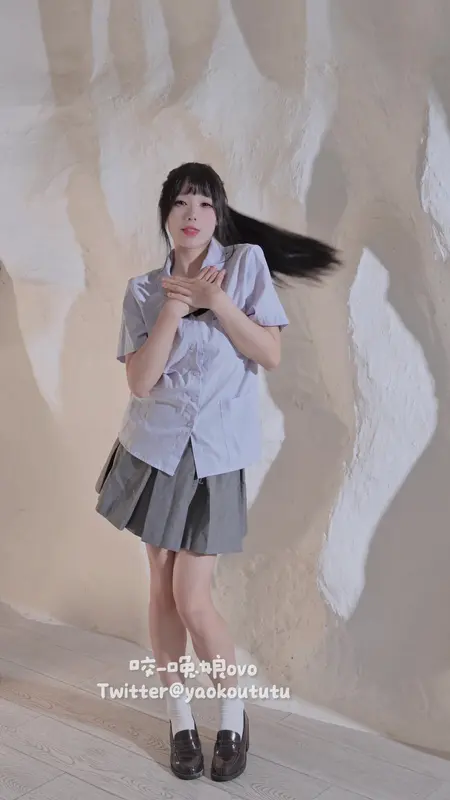 咬一口兔娘(黏黏团子兔) – NO.076 盒岛1800目标奖励『I LOVE U』 9